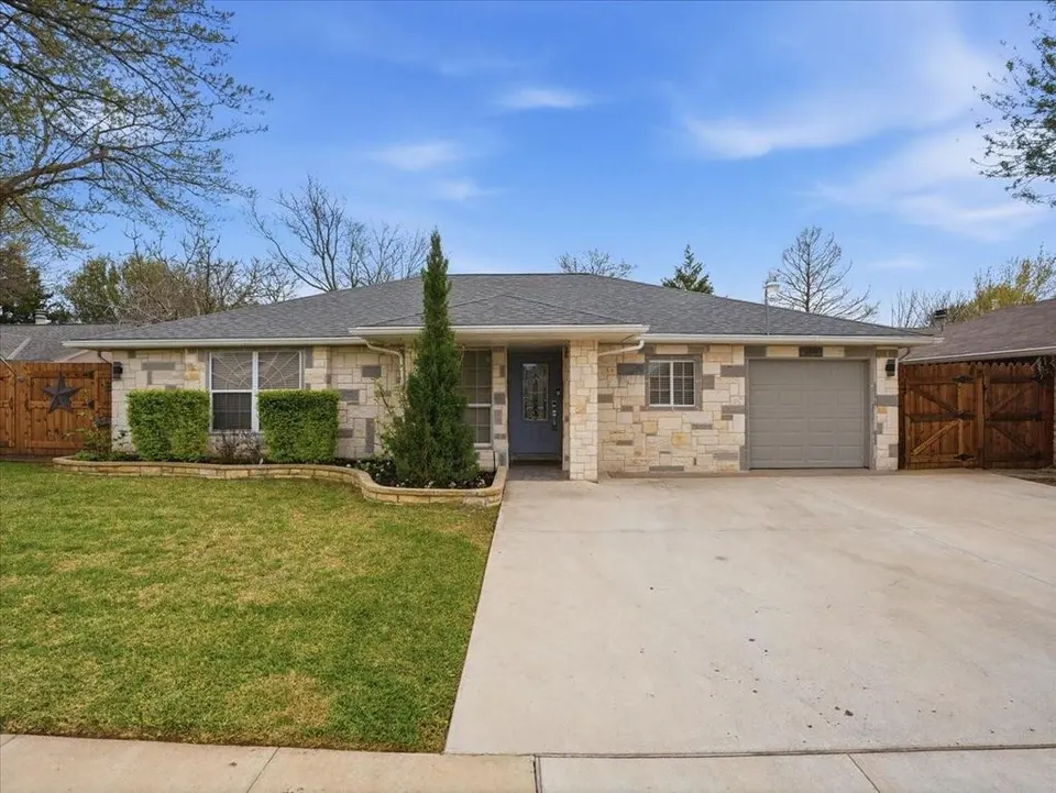 2324 Cripple Creek Dr, Arlington TX - Leased Mar 2026