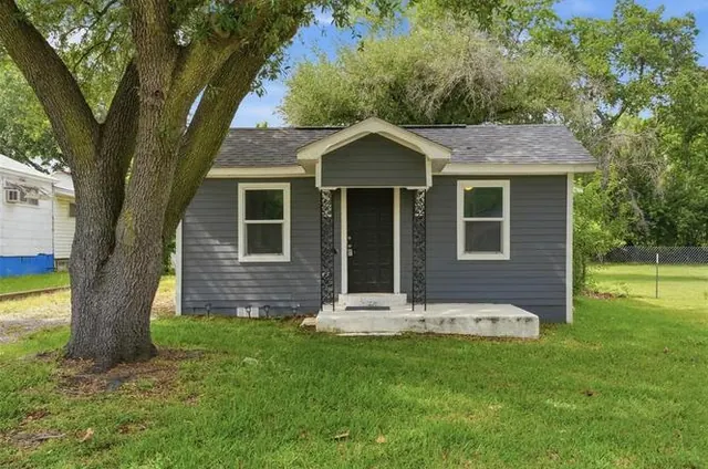 519 E Gandy St, Denison TX - Sold May 2026